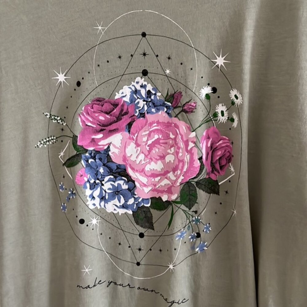 Rebellious One tee - Picture 4 of 7